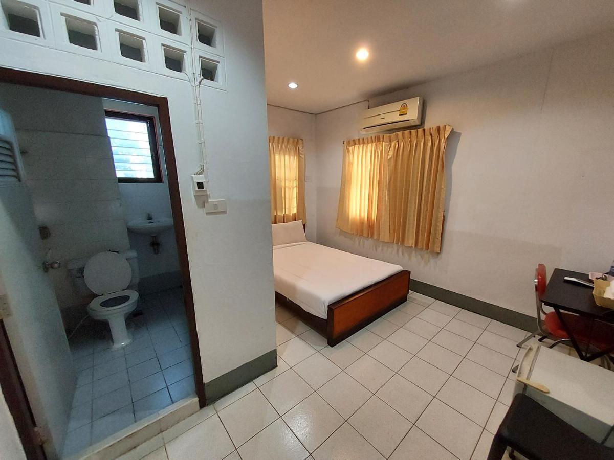 Grand Hotel Nakhon Phanom Exterior foto